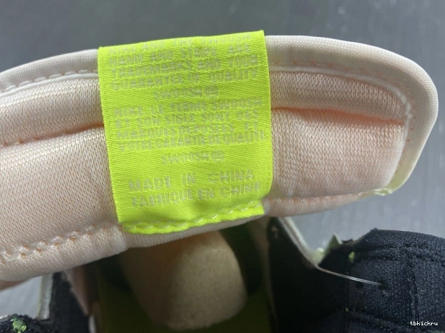Cheap TBkick 555088-702 Air 1 Volt High OG Jordan 0628